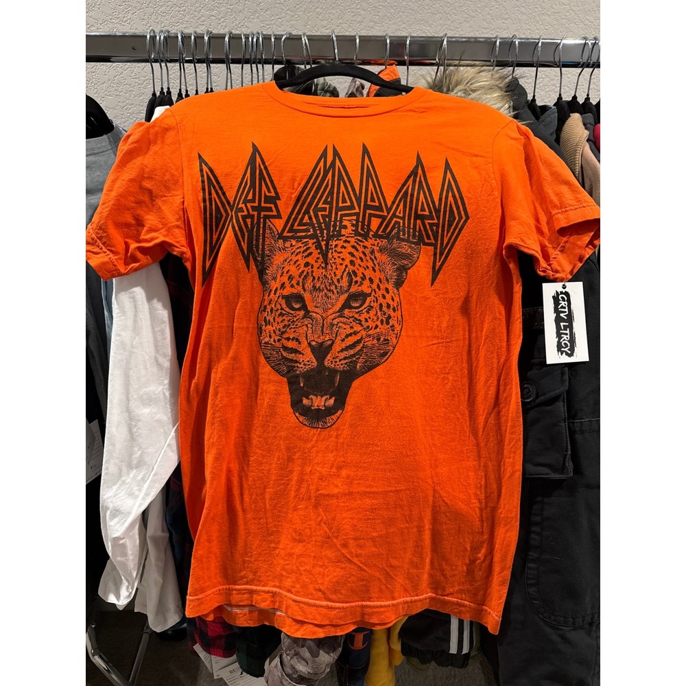 Def‎ Leppard Orange Graphic T-Shirt Leopard Face Rock Band Tee Womens XS New
